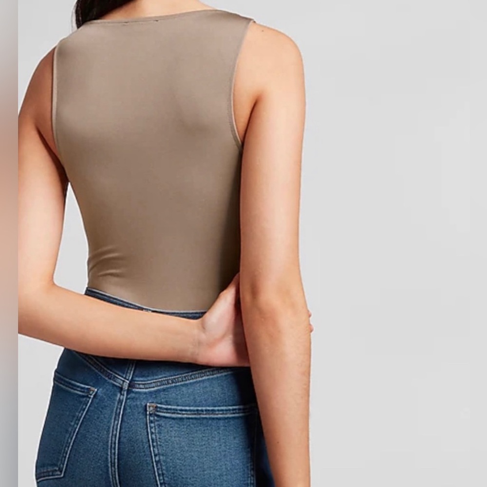 Body Contour Bodysuit - Picture 2 of 4